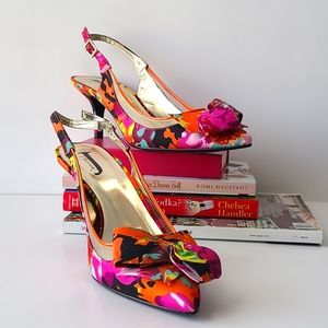 NWOT J.Renee Multicolor Sling Back Bow Heels